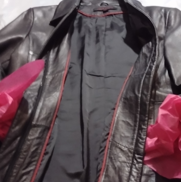 Ann Klein Vintage Lamb Leather Beautifully Cut in Back - Picture 7 of 16